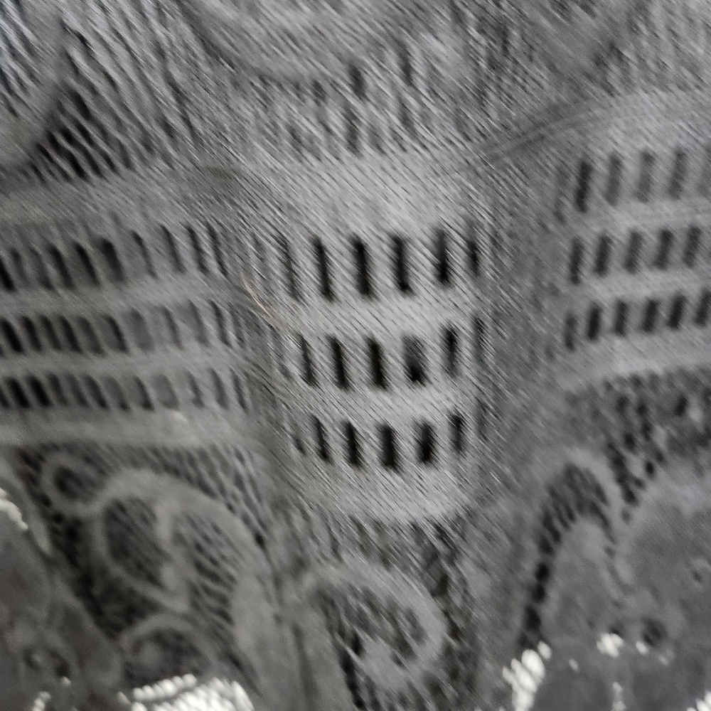 Peck & Peck Black Lace Tunic - Picture 4 of 6